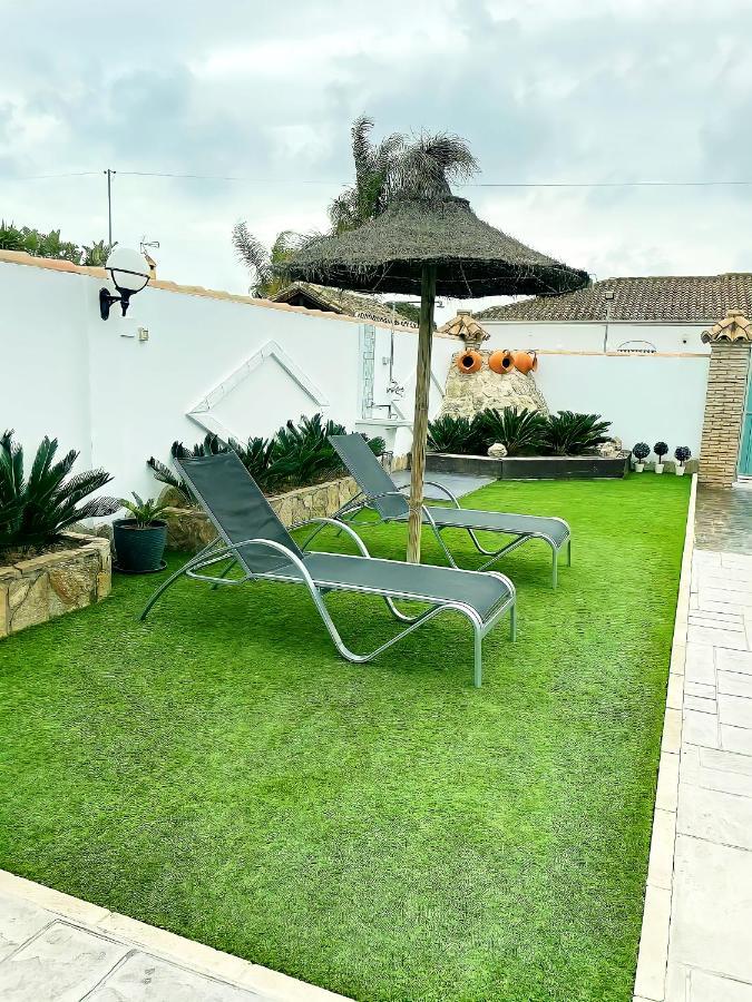 Chalet Con Piscina Privada Y Barbacoa Chiclana de la Frontera Exterior foto